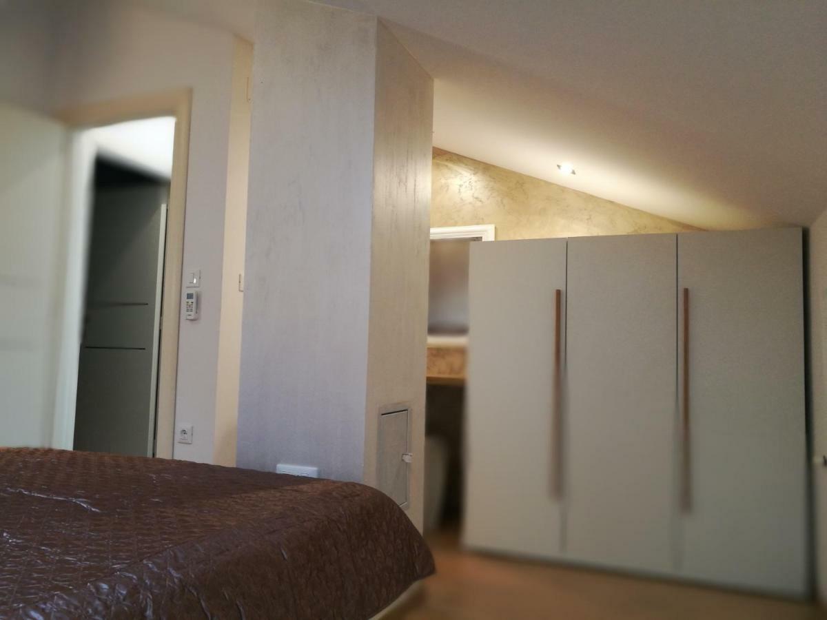 Apartments Aida Ровин Екстериор снимка